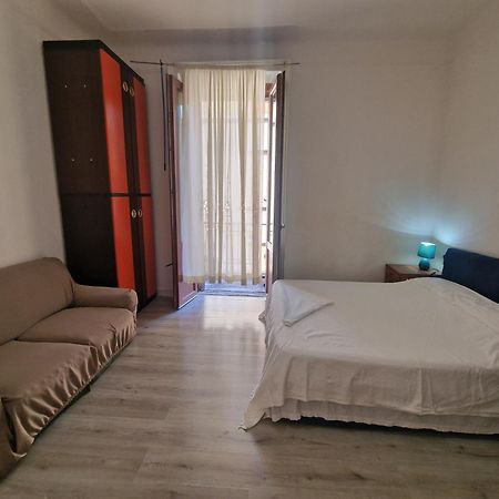 House In The City Center-Casa Nel Centro Della Citta Apartment Милано Екстериор снимка