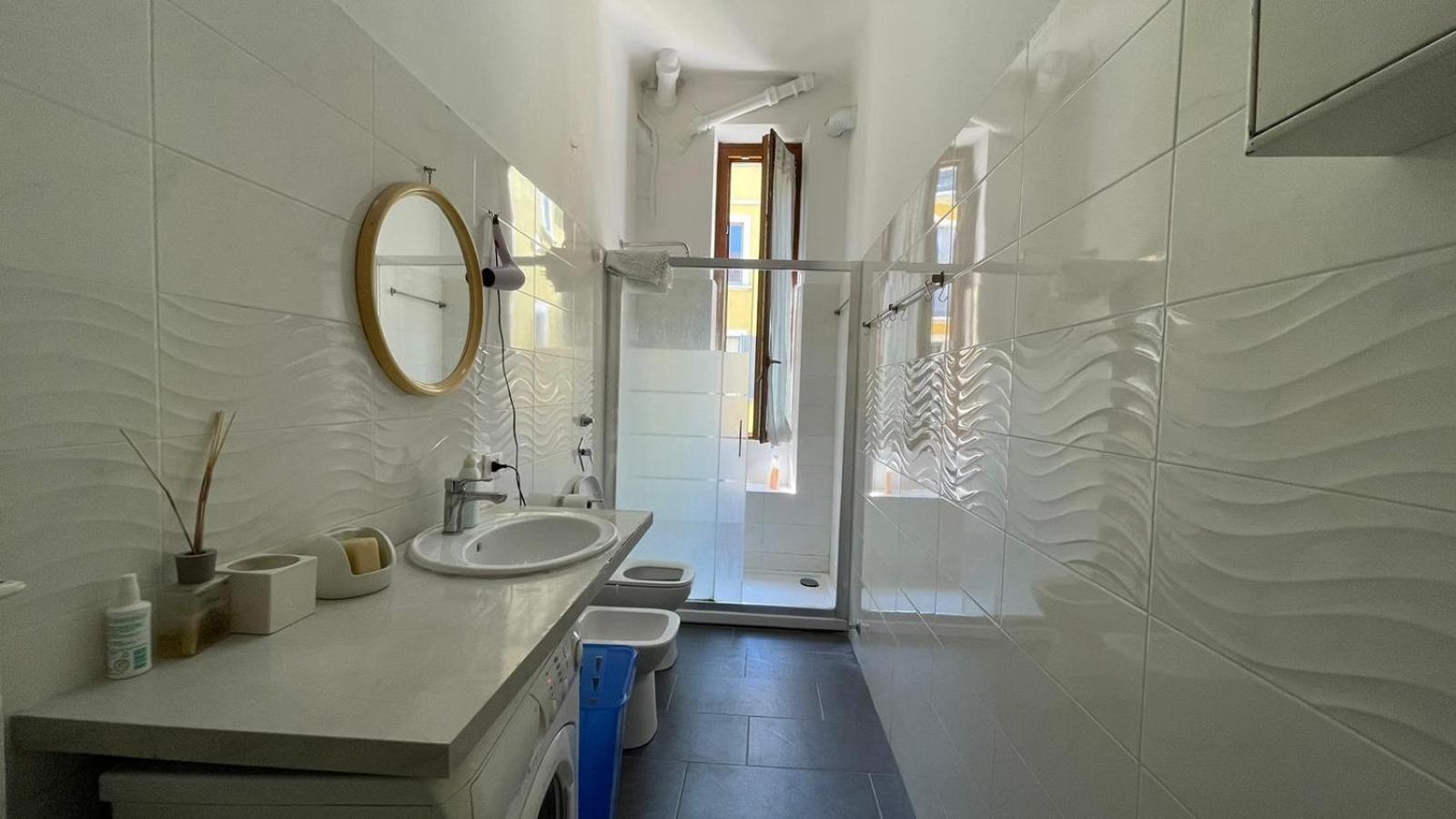 House In The City Center-Casa Nel Centro Della Citta Apartment Милано Екстериор снимка